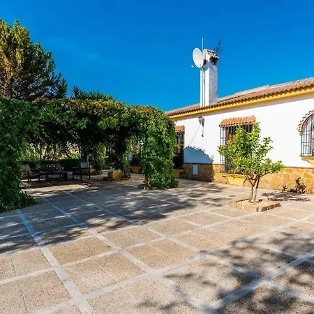 Villa Spacious With Private Pool In Villamartin (Cadiz)