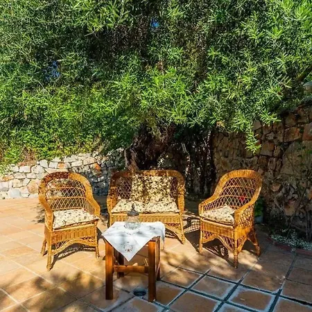Spacious With Private Pool In Villamartin (Cadiz)