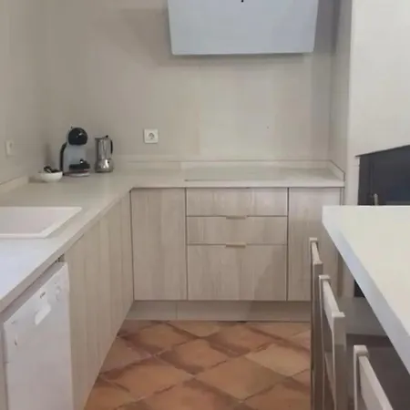 Spacious With Private Pool In Villa *